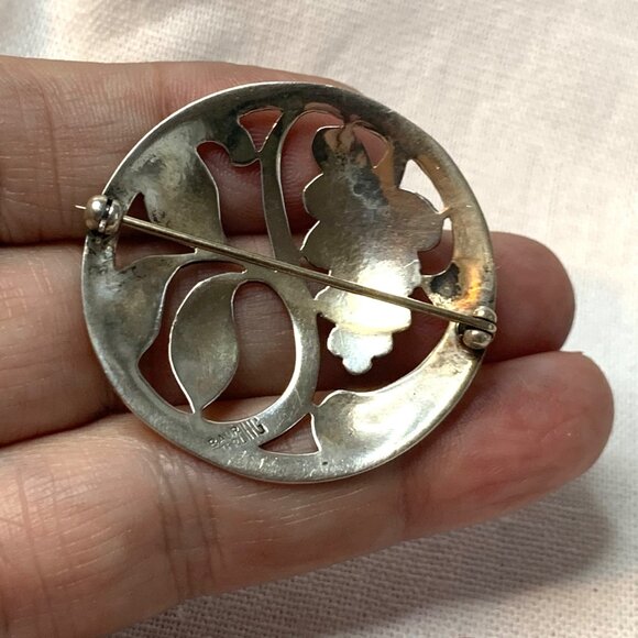 VTG Sterling Silver 925 Baur Repousse Grape Grape Leaf Design Circle Pin Brooch - Picture 5 of 6